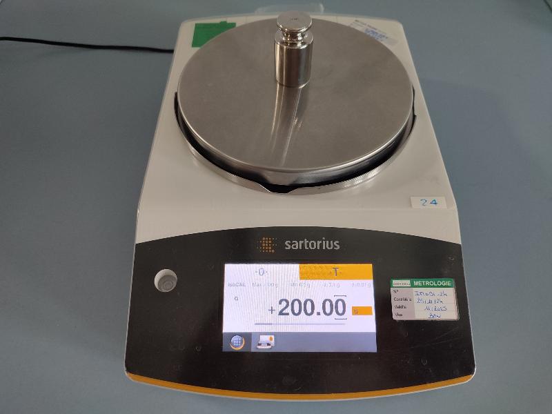 Balance de précision SARTORIUS QUINTIX 1102 1CFR  1100g / 0,01g_6