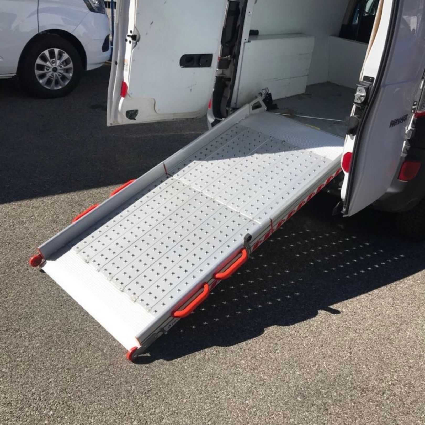 Rampe de chargement repliable et facile à manipuler - Manutention - jusqu'à 400 kg - DH-AI12/13_6