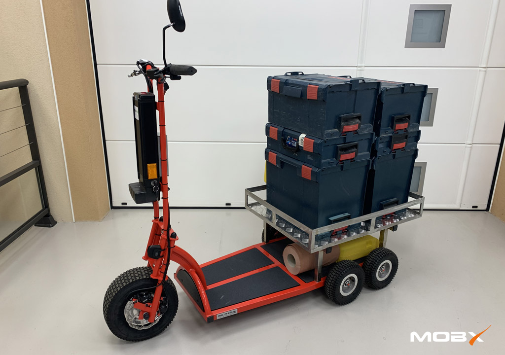 Trottinette industrielle électrique sur-mesure MOBX-H - vitesse maîtrisée, traction jusqu'à 400kg, autonomie jusqu'à 35km_6
