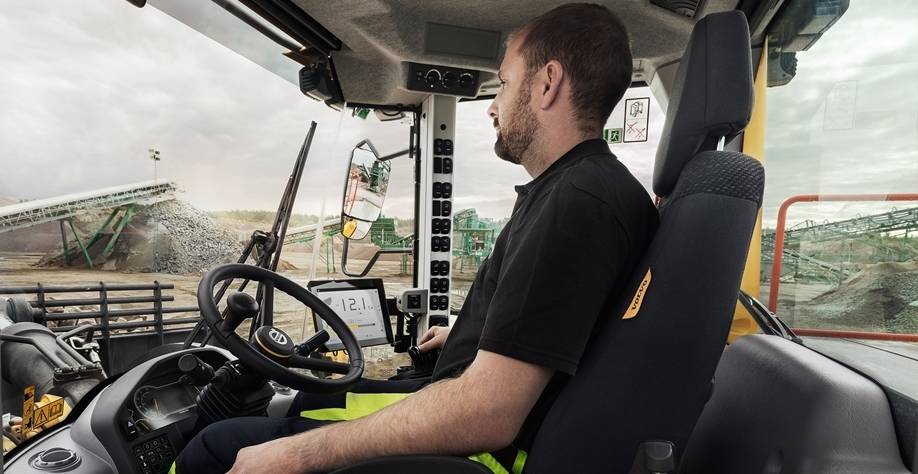 L260H CHARGEUSES SUR PNEUS VOLVO  5,3 - 10,2 M³ /  34 000 - 39 000 KG_6