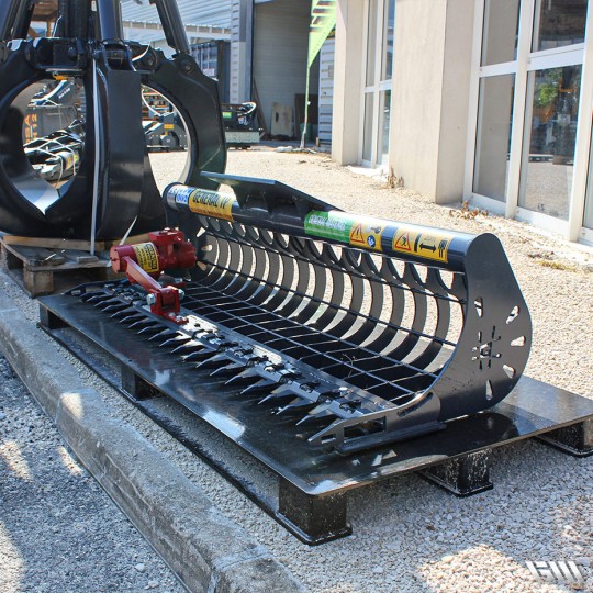 Équipement de faucardage pour végétation aquatique