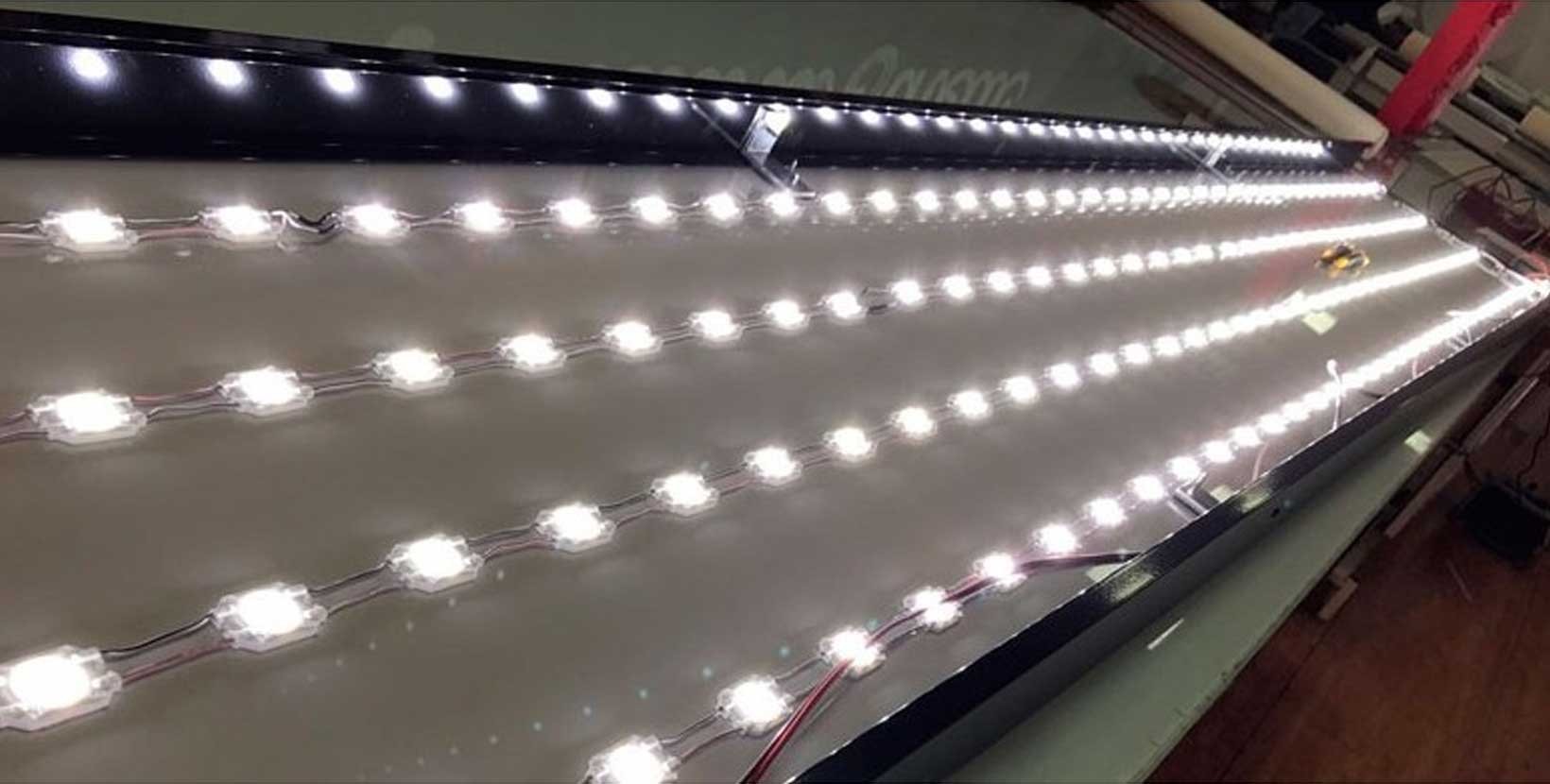 Caisson lumineux LED mince - 7 cm d'épaisseur - Aluminium et plexiglas - Intensité lumineuse réglable_6