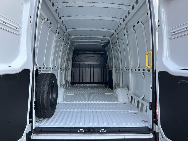 IVECO Daily 35S14 L4H2 Hi-Matic - Utilitaire neuf 2026, boîte automatique, 136 ch, volume 16 m³_6