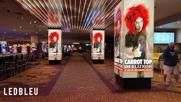 Grand écran intérieur pour bowling casino SUR MESURE à dalle LED_6