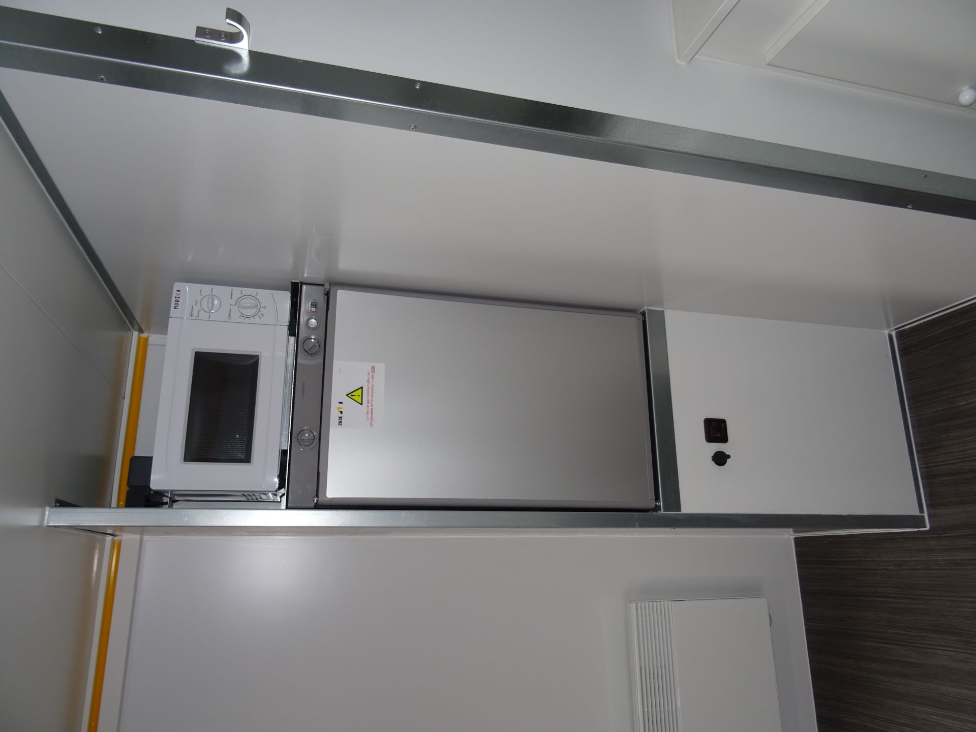 Base vie mobile - 1600/1800 kg - 5/6 personnes_6