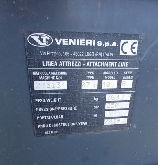 Tractopelle articulé d'occasion en très bon état, sur pneus - VENIERI 10.23D_6