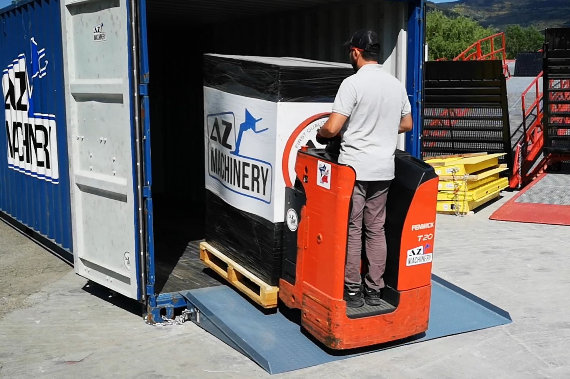Rampe d'accès pour conteneur  au sol, déplaçable pour des opérations de chargement / déchargement rapides - Capacité 8T - AZ Ramp HCNN-08_6