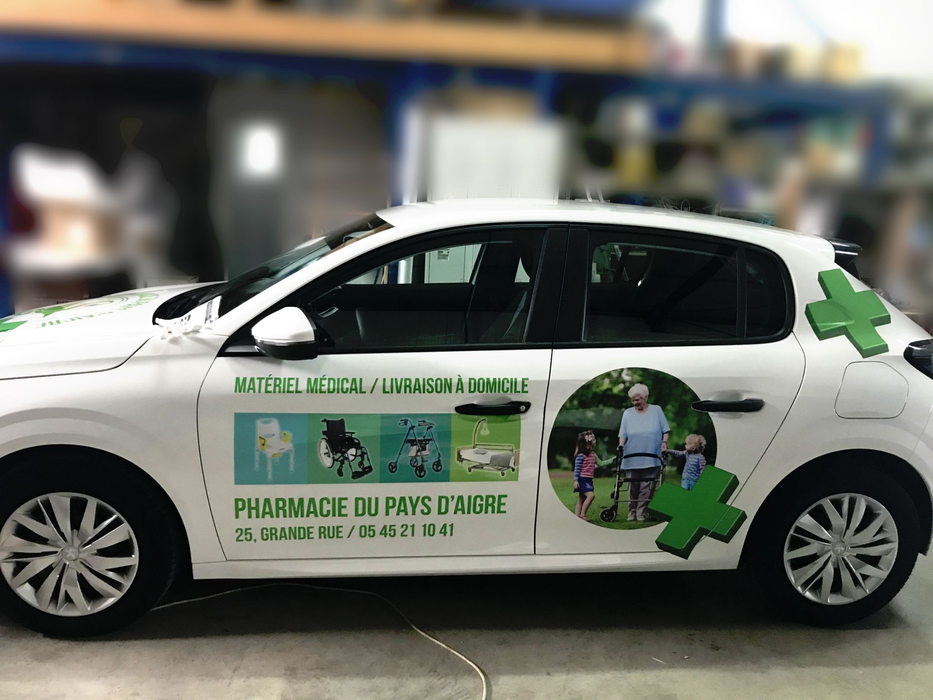Solution complète pour le marquage de vos véhicules particulières, utilitaires, camions de livraison, fourgonnettes ou bus_6