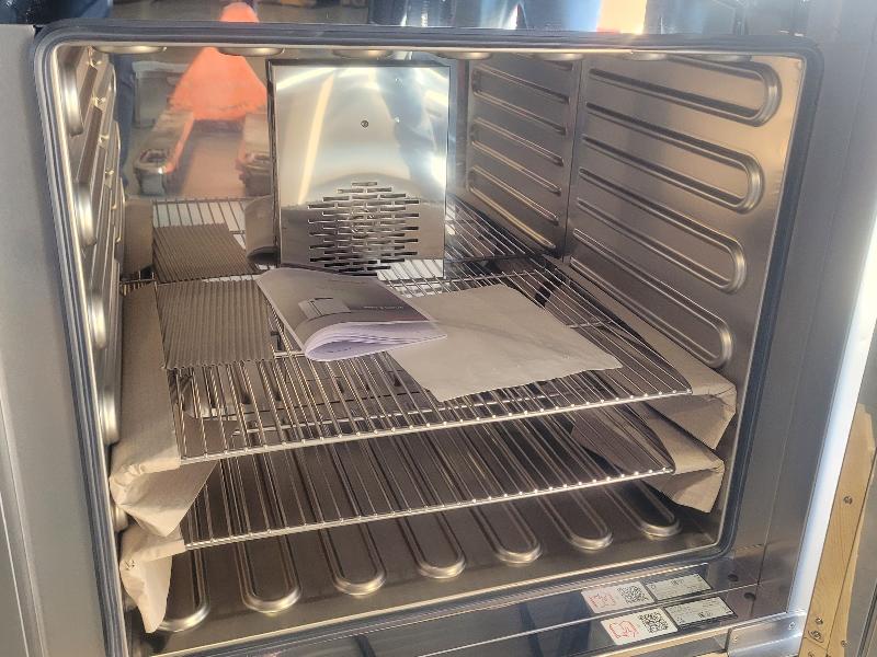 Etuve / stérilisateur MEMMERT SF110 avec convection forcée 250°C_6