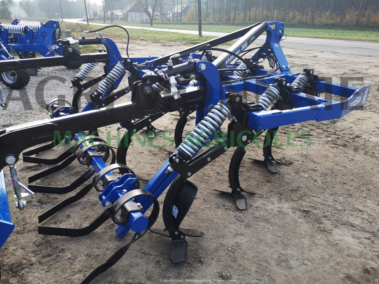 Déchaumeur à dents Landstal APB 300 - largeur de travail 3 mètres - neuf_6