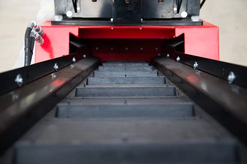 Concasseur version transportable avec attelage 3 points - 3000/3000 TM RED RHINO_6