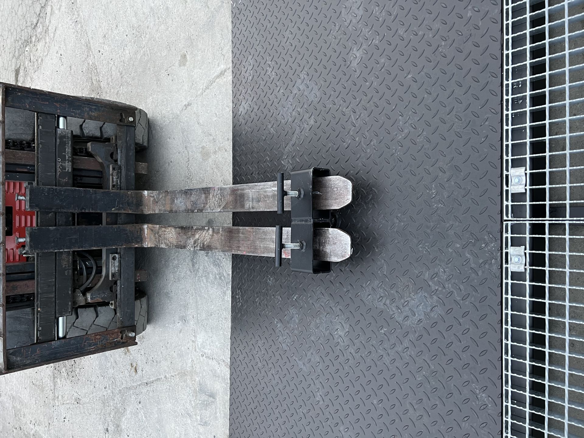 Rampe de quai mobile AZ RAMP PRIME WLO - Polyvalente et robuste - Capacité 8T à 12T_6