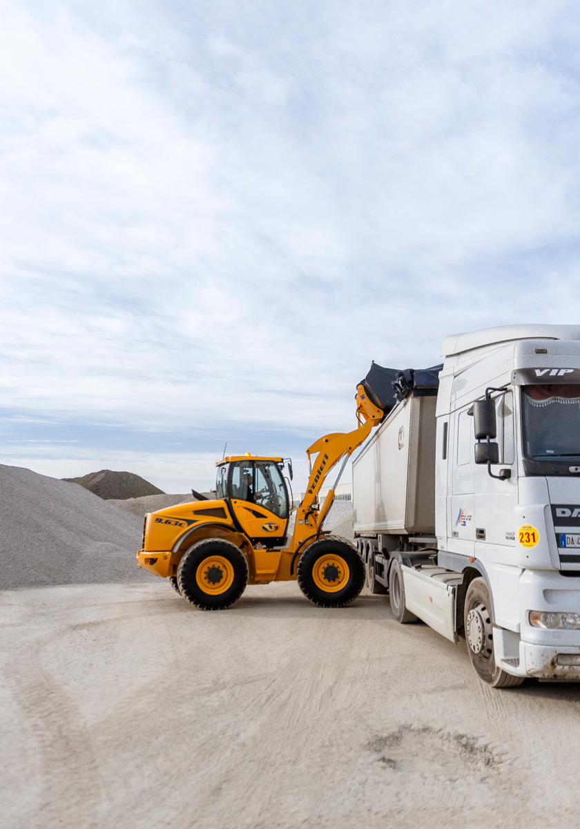 Chargeuse 9,6t - Venieri 9.63C - Transmission hydrostatique Bosch Rexroth - Capacité godet 1,8 - 2,2 m³_6