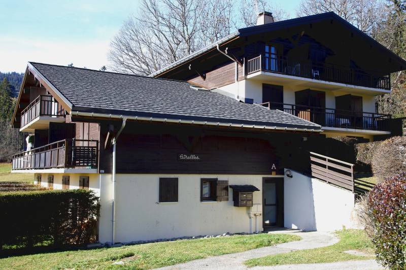 Toitures de montagne aspect traditionnel - GERARD®, METROTILE® et DECRA® - résistantes aux températures extrêmes et aux chocs_6