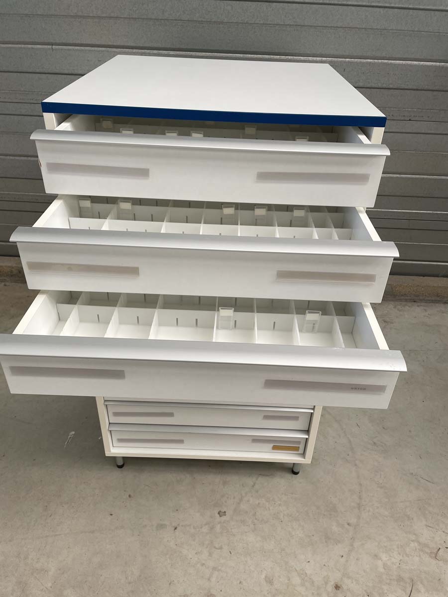 Meuble de laboratoire d'occasion avec 9 tiroirs - ATEX - Référence P21091152_6