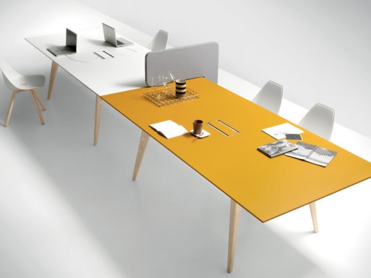 Bureau bench design et innovant pour espaces ouverts - PIGRECO avec finitions personnalisables et modularité_6