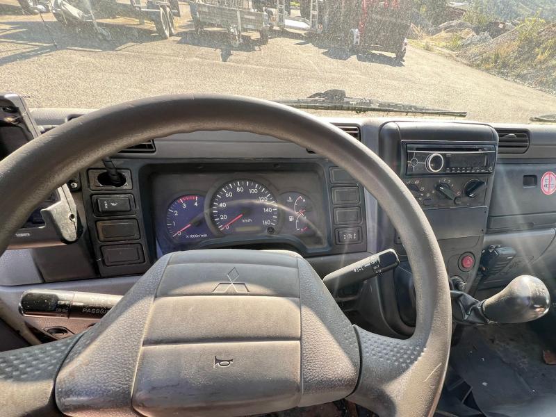 Mitsubishi Fuso Camion ampliroll 6,5T_6