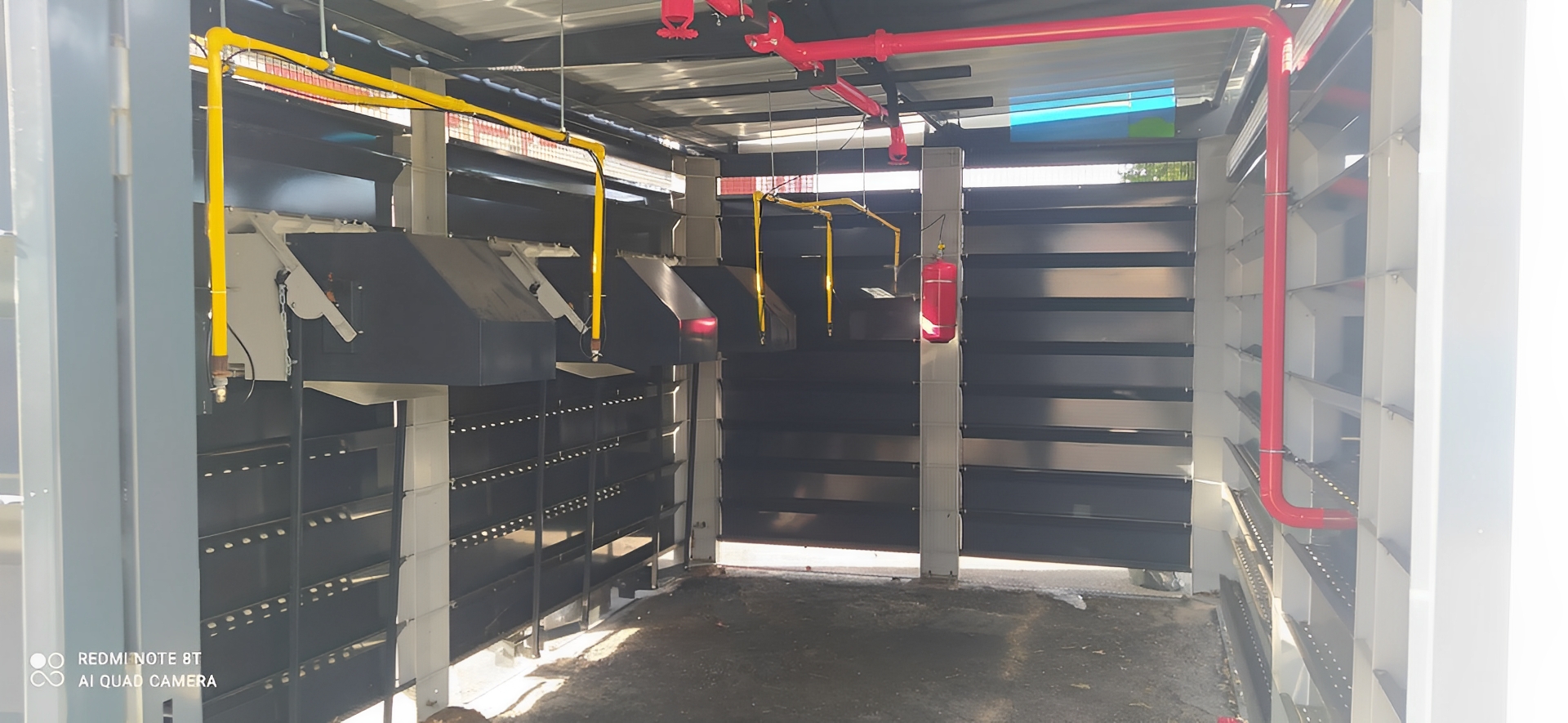 Local poubelle sécurisé et modulable pour déchets plastiques