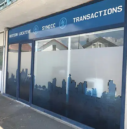 Vinyle dépoli personnalisable - Impression numérique ou découpé à la forme -Art & Com_6