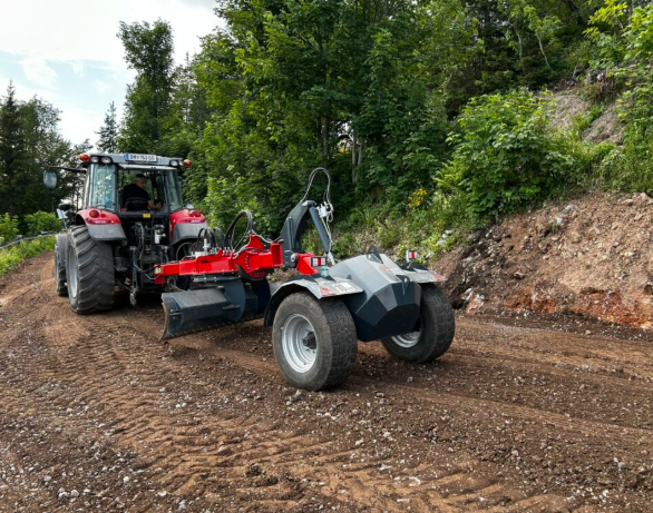 Niveleuse arrière  pour les tracteurs à partir de 60 CH idéale pour les communes, les agriculteurs, les forestiers et les terrassiers - PTH PRODUCTS_6