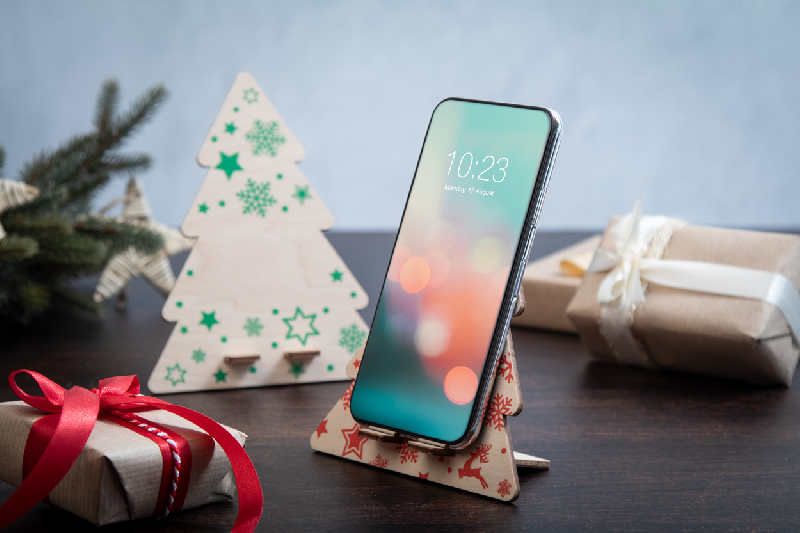 Support téléphone en forme de sapin de Noël - contreplaqué de bouleau - couleur rouge_6