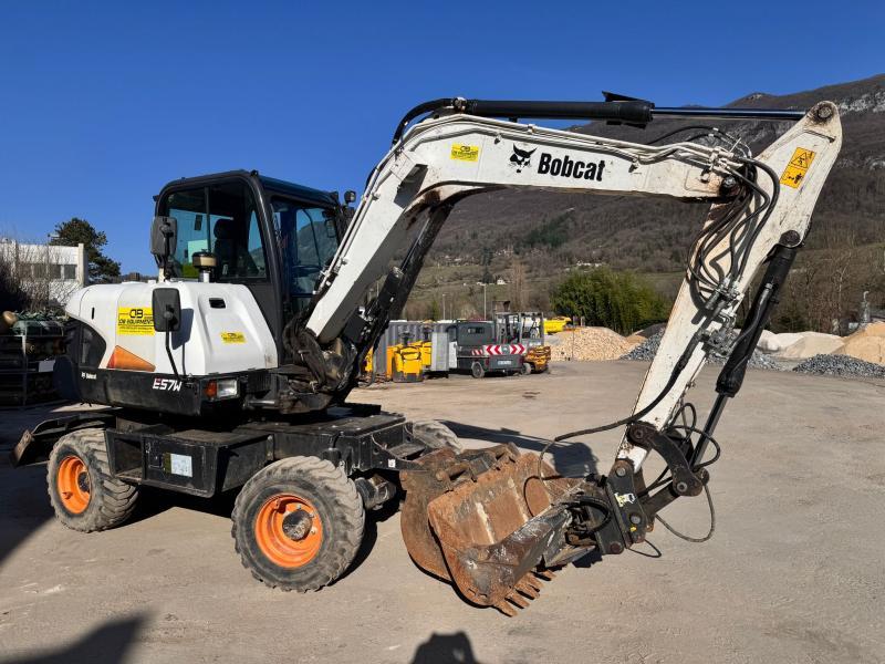 Bobcat E57W Pelle à pneus 6T_6