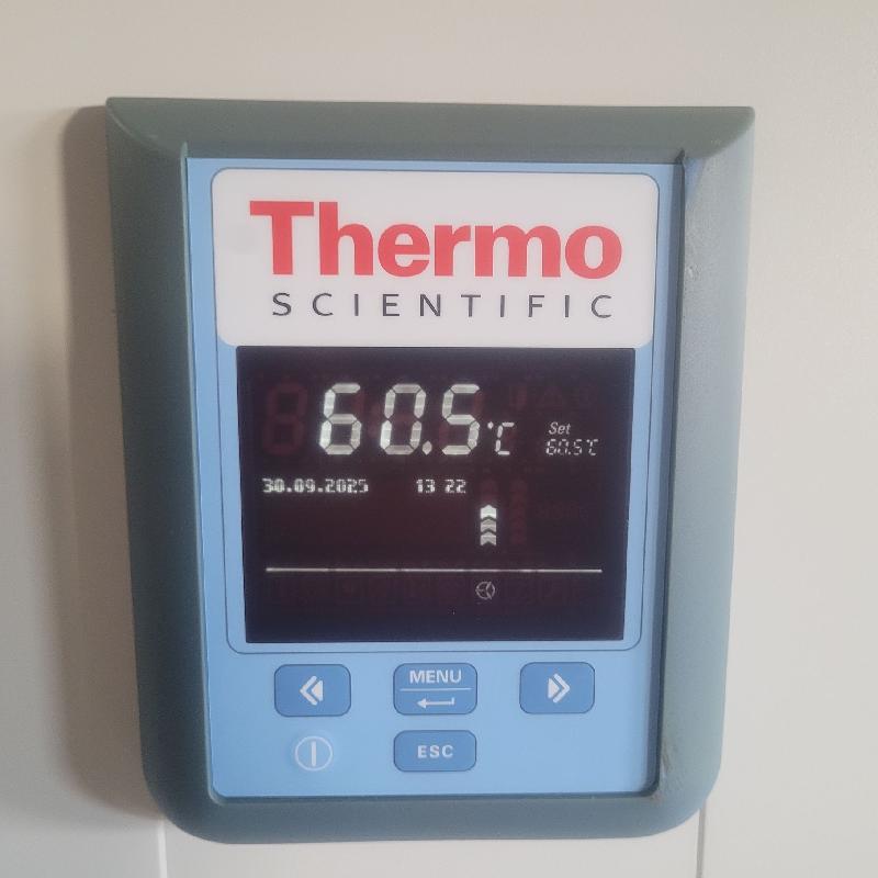 Incubateur / étuve Thermo Scientific Heratherm IMH60 avec convection forcée 105°C_6