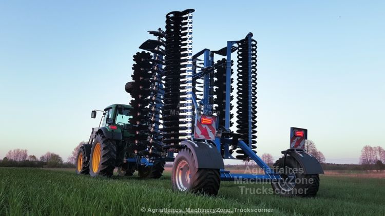 Déchaumeur à disques semi-porté 6 mètres - Landstal LST BTH 600 - neuf avec repliage hydraulique et 48 disques_6