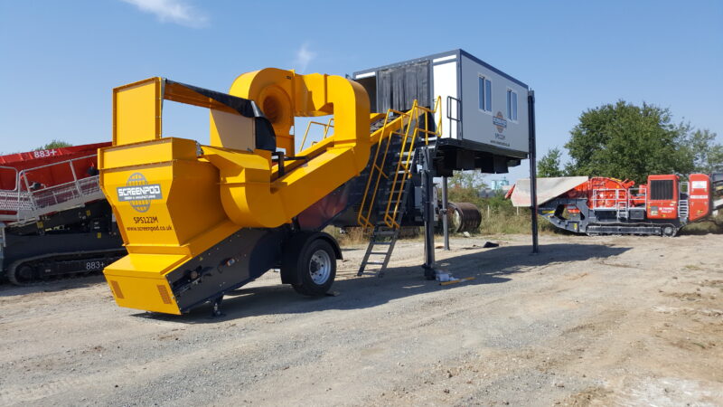 Cabine de tri mobile pour déchets - Screenpod SPS122 M - 2 baies compactes avec 4 places de tri, climatisation et convoyeur à vitesse variable_6