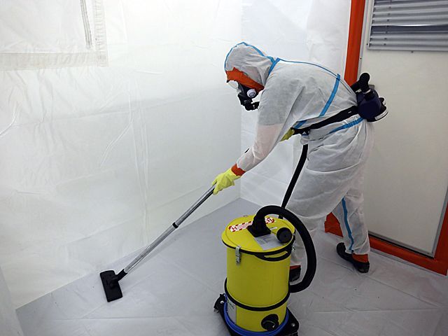 Aspirateur pour poussières d'amiante avec cartouche augmentée