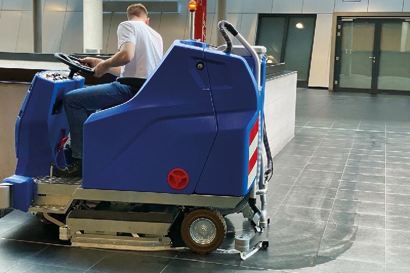 ARA 100 BM 200 Autolaveuse Columbus_6