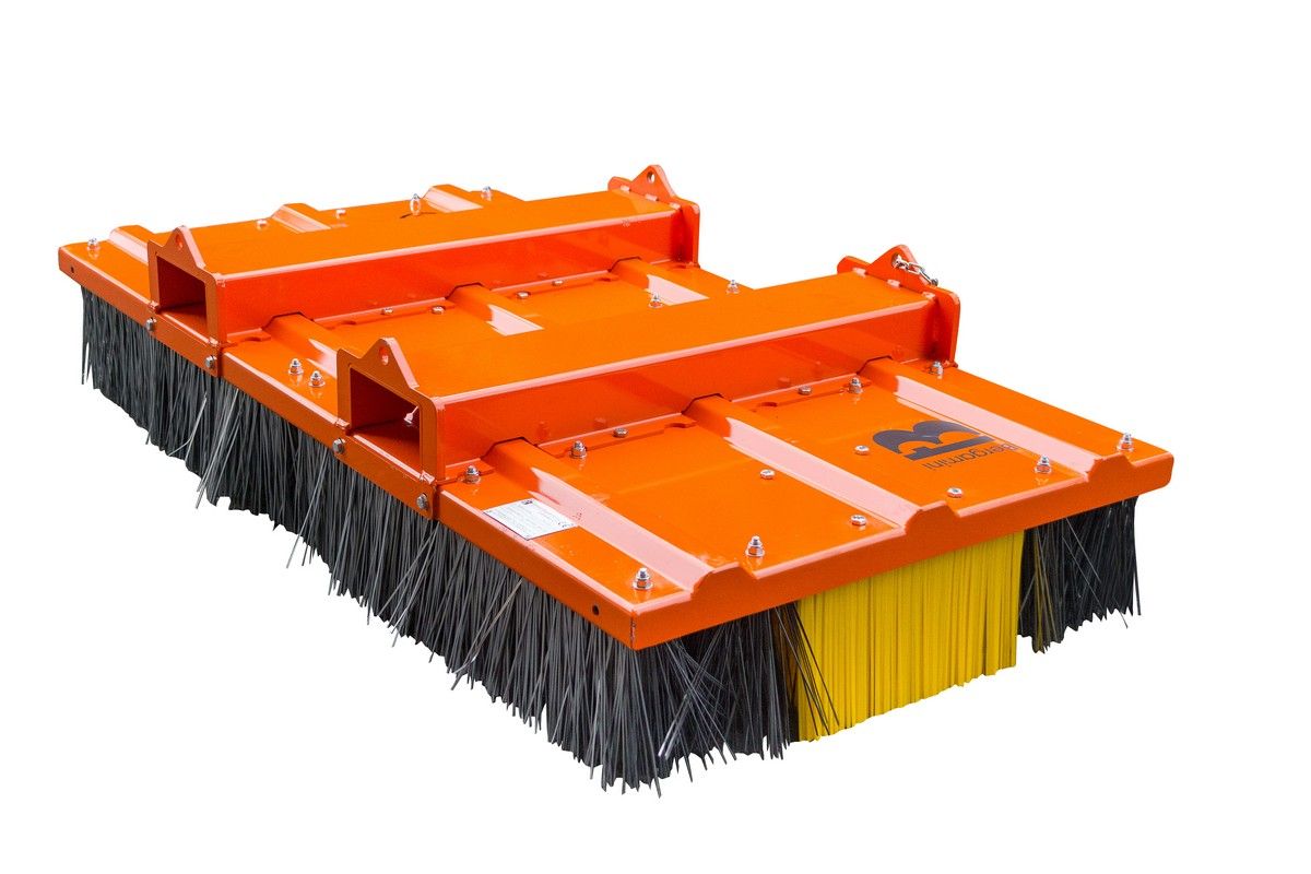 Balais industriels Bergamini en acier pour une utilisation intensive