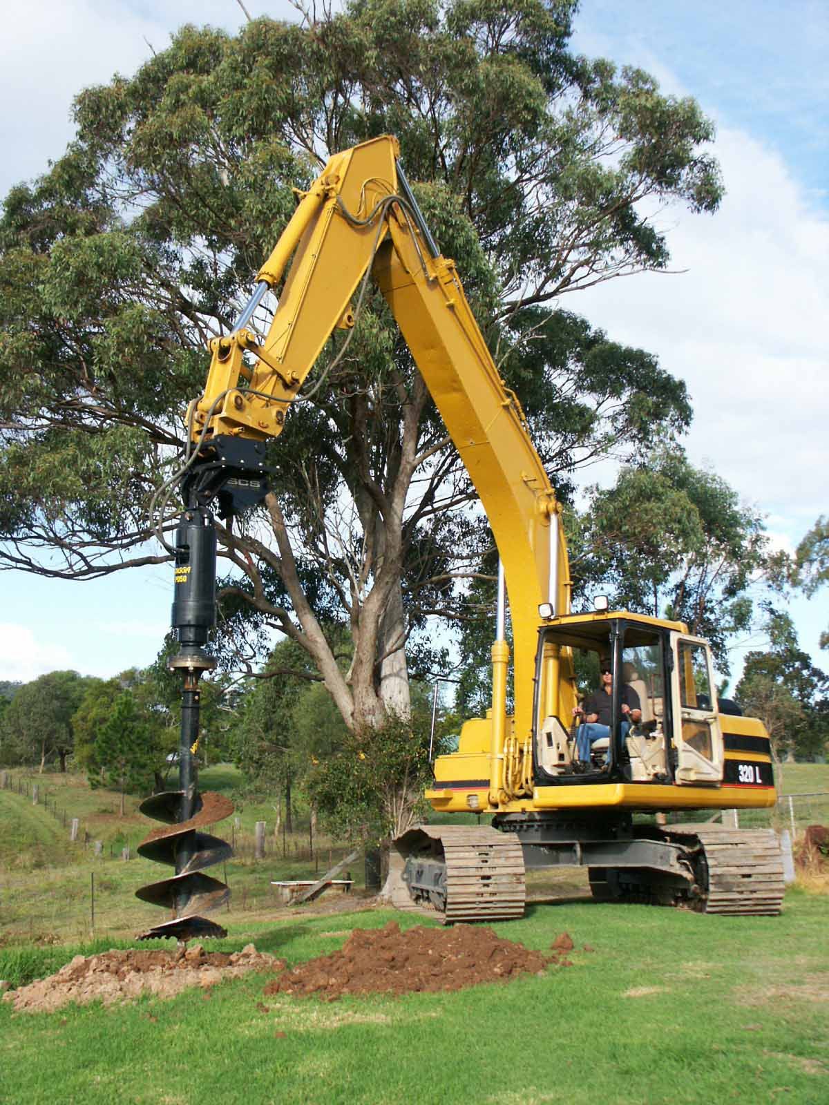 Tarière Digga - Pelles 1 à 50 tonnes - Garantie 3 ans - Diamètres de vrilles et attaches rapides_6