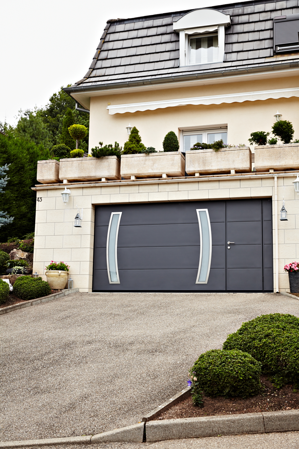 Porte de garage basculante personnalisable - pour maisons individuelles et immeubles collectifs - isolation thermique et acoustique_6