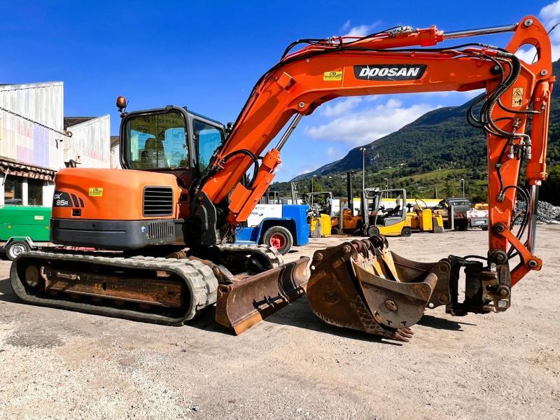 DOOSAN dx85r-3 pelle a chenilles 8,5t_6