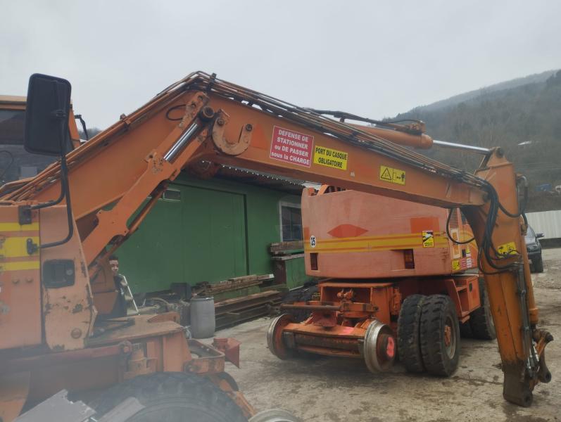 CASE pelle rail route (prix possible pour le lot)_6