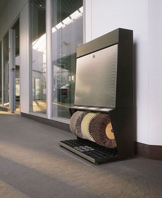 Cireuse avec paillasson amovible et gratte-pieds