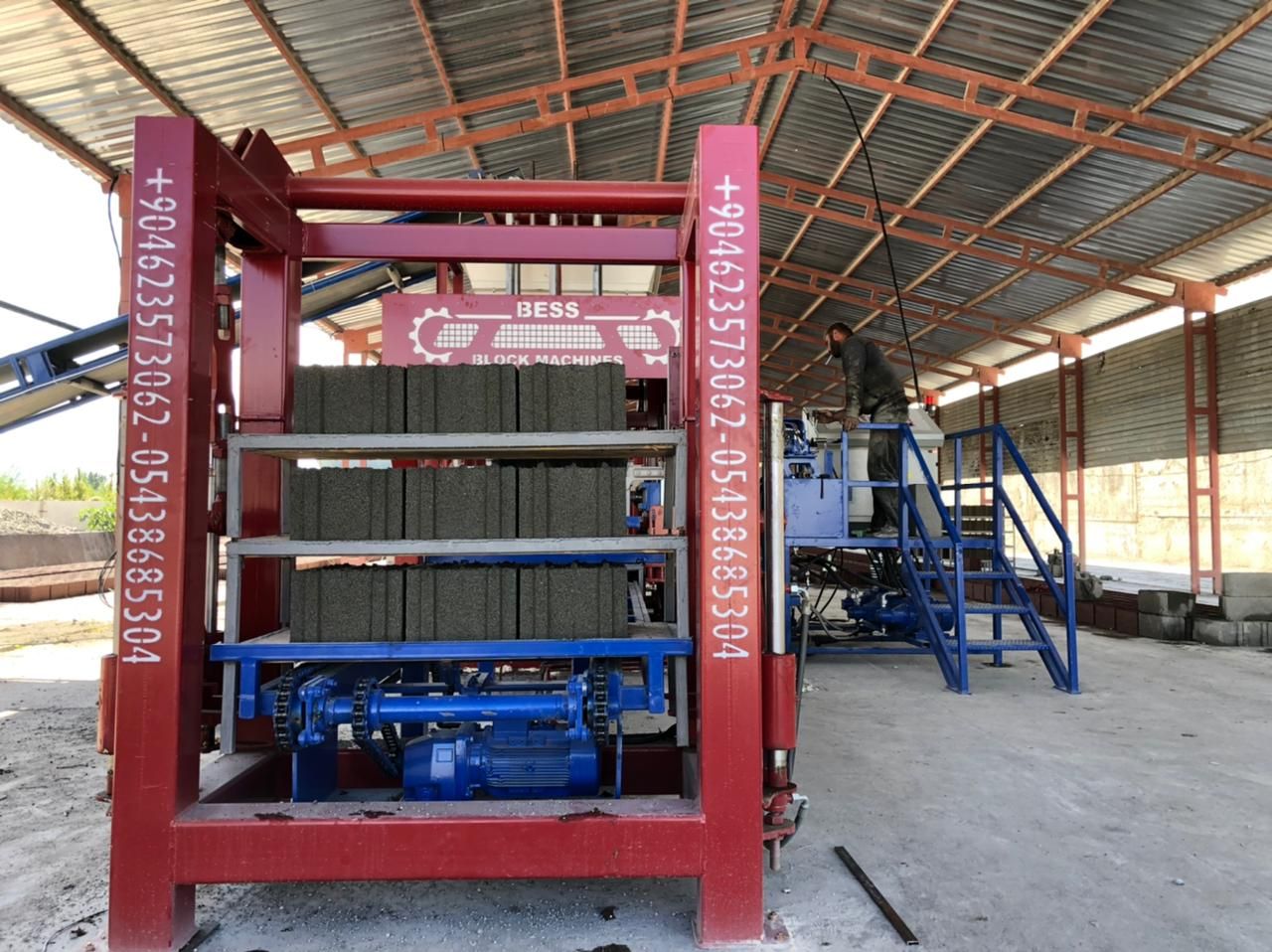 Machine à briquettes PRS-400 - pavés, bordures et blocs creux - semi-automatique, économie d'énergie_6