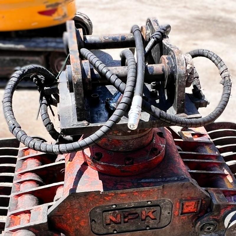 NPK DG-14 Pince de tri pour pelle de 8 à 15T_6