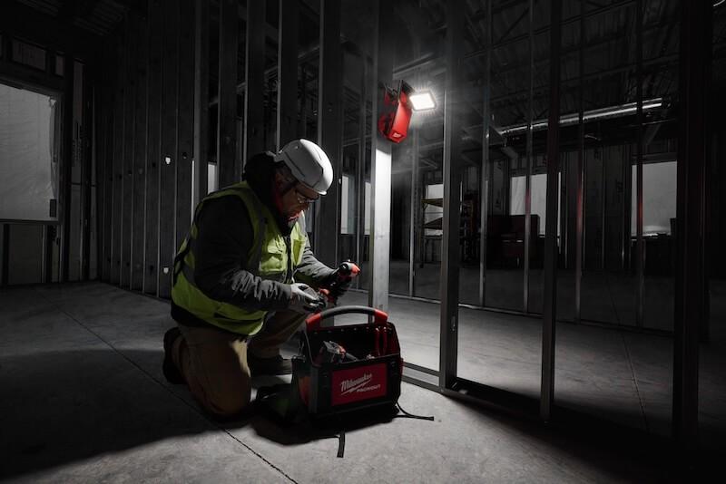 Projecteur LED de chantier M18 PAL2-0 2000 lumens - MILWAUKEE - 4933493547_6