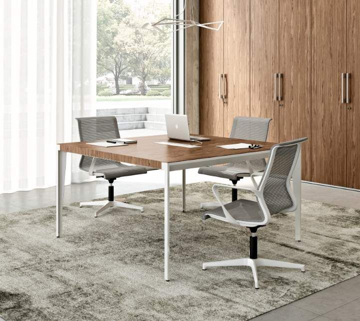 Fauteuil pour salle de réunion/conférence - DYNAMICA : design élégant, piètement plat 4 branches sur patins_6