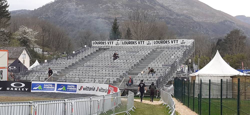 Gradins modulaires surélevés pour animations et événements