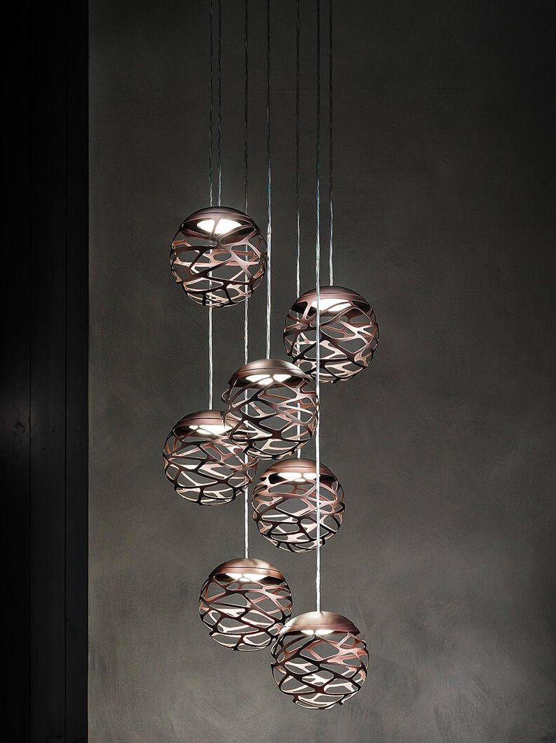 Suspension LED Kelly - Sphère sculpturale avec découpes laser et jeu de lumières_6