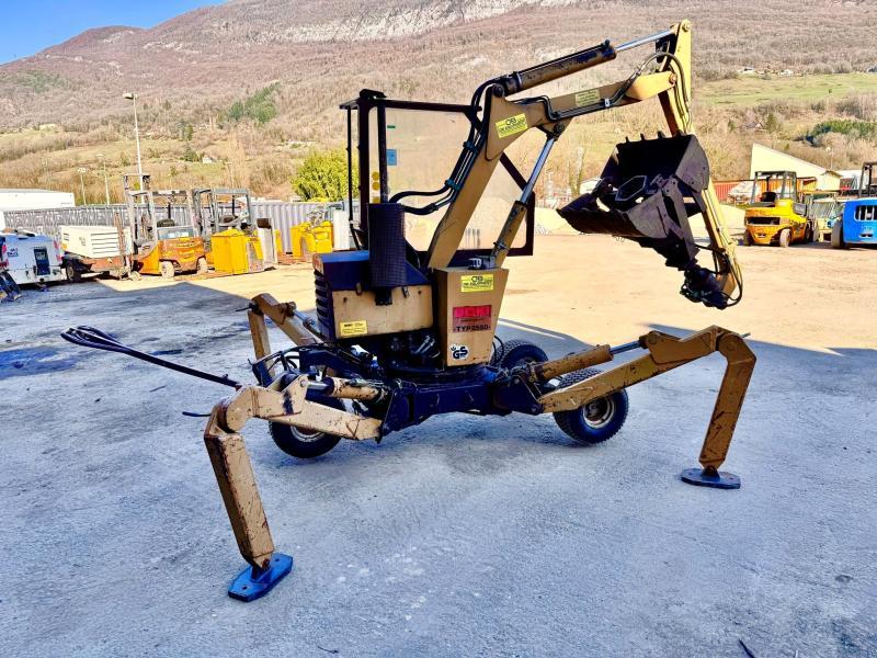 Boki KIEFER 2550 Grue araignée compacte automotrice_6