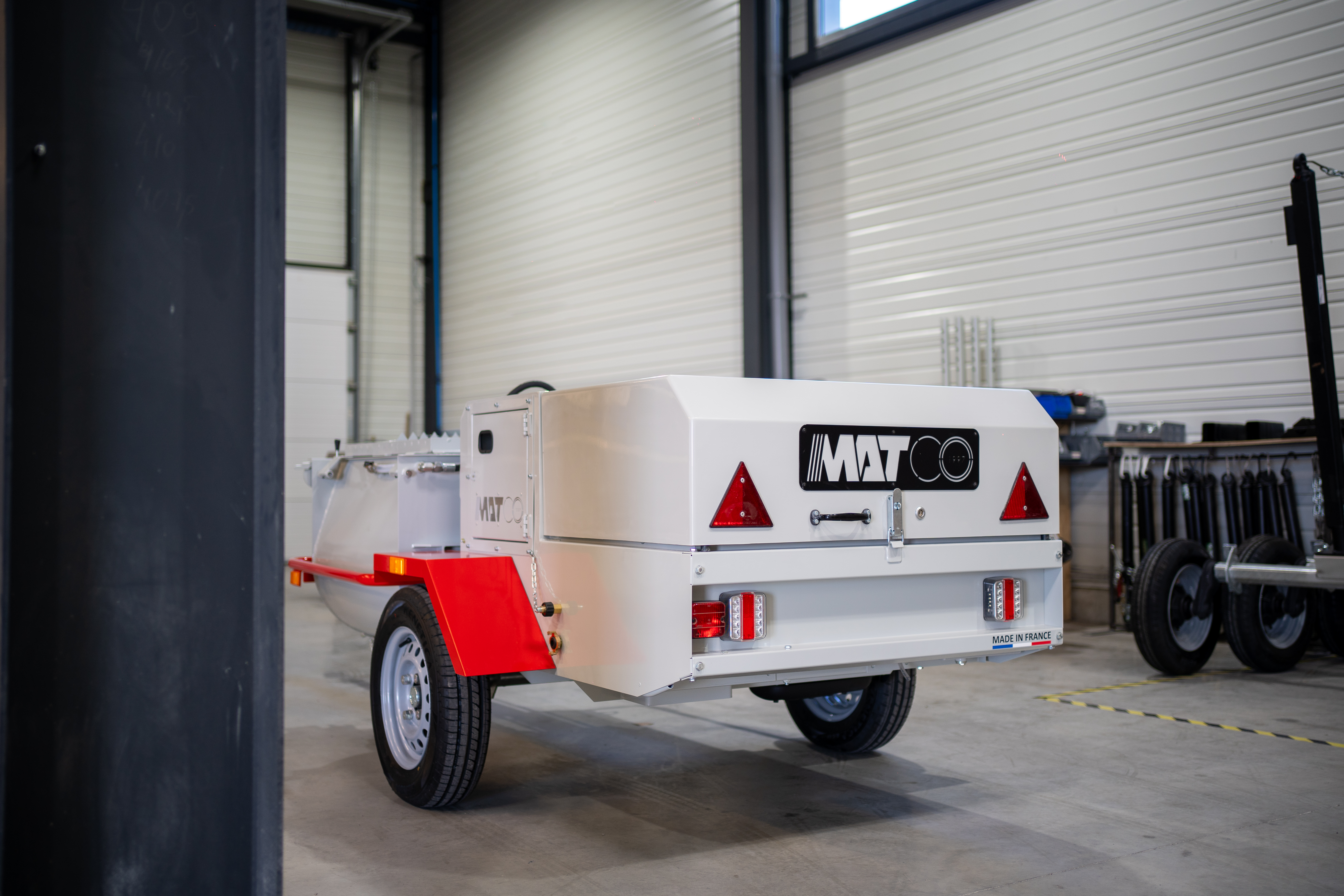 Machine à projeter sans électronique, simple, puissante - 25.5ch - Débit théorique 60 L/min - CE-200-CV_6