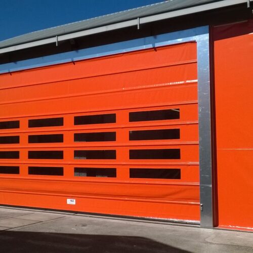 Porte à empilement rapide robuste VertiGO - grande résistance au vent - fermeture jusqu'à 22 m de largeur_6