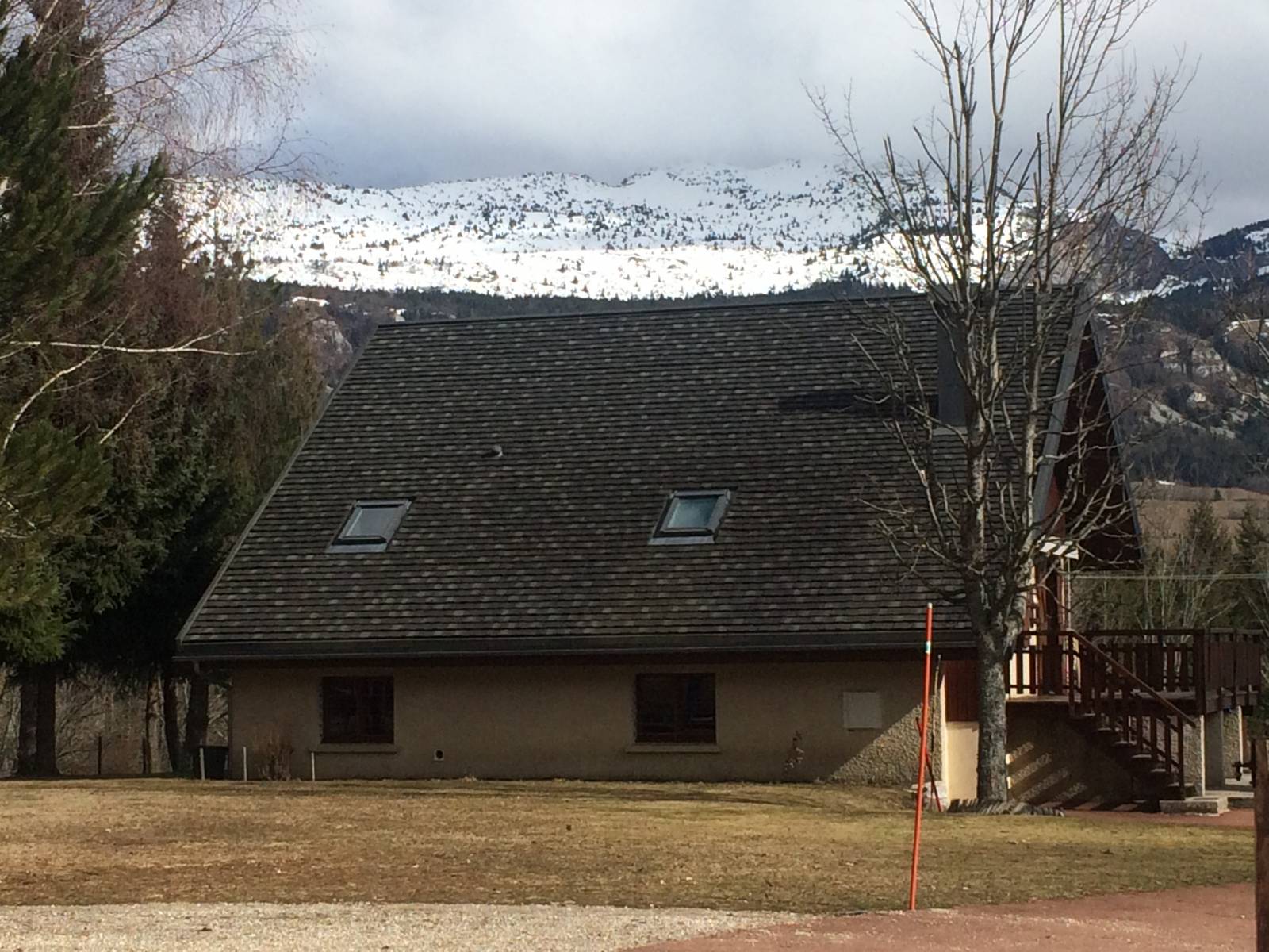 Tuile métallique revêtue en pierre naturelle - DECRA® OBERON - Résistance climatique exceptionnelle_6
