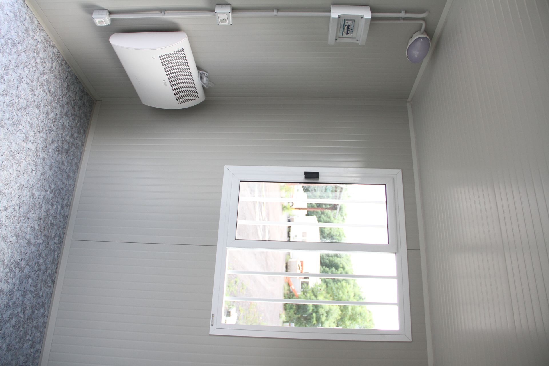 Cabane de chantier modulaire et personnalisable de 6.84 m² - ACCESS Z310 - Disponible en achat ou en location courte/longue durée_6