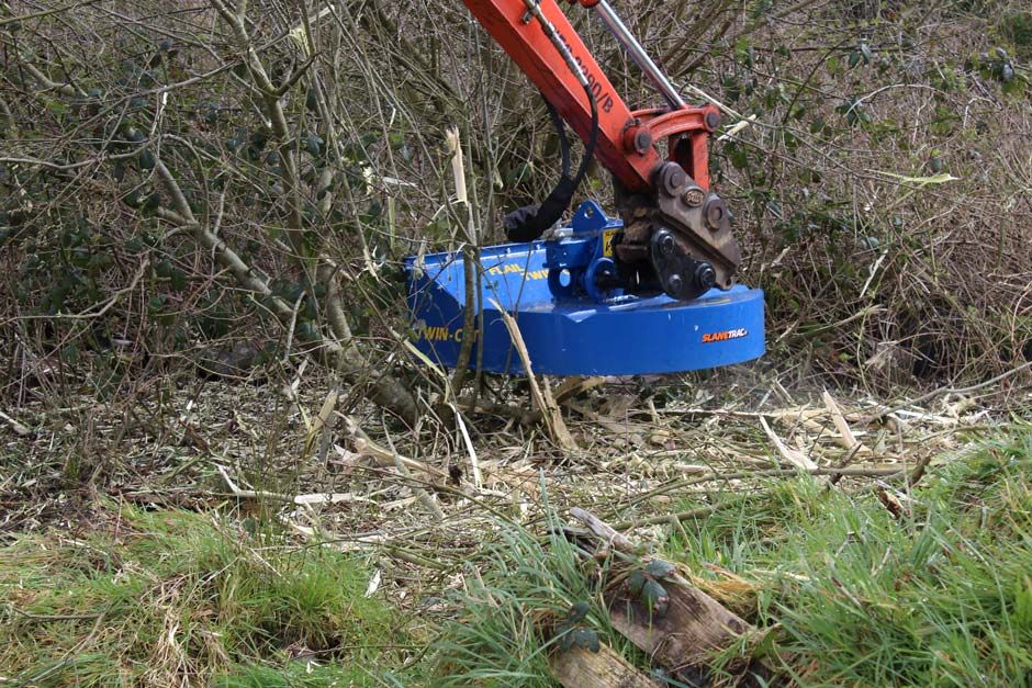 Gyro-broyeur pour espaces verts et travaux forestiers