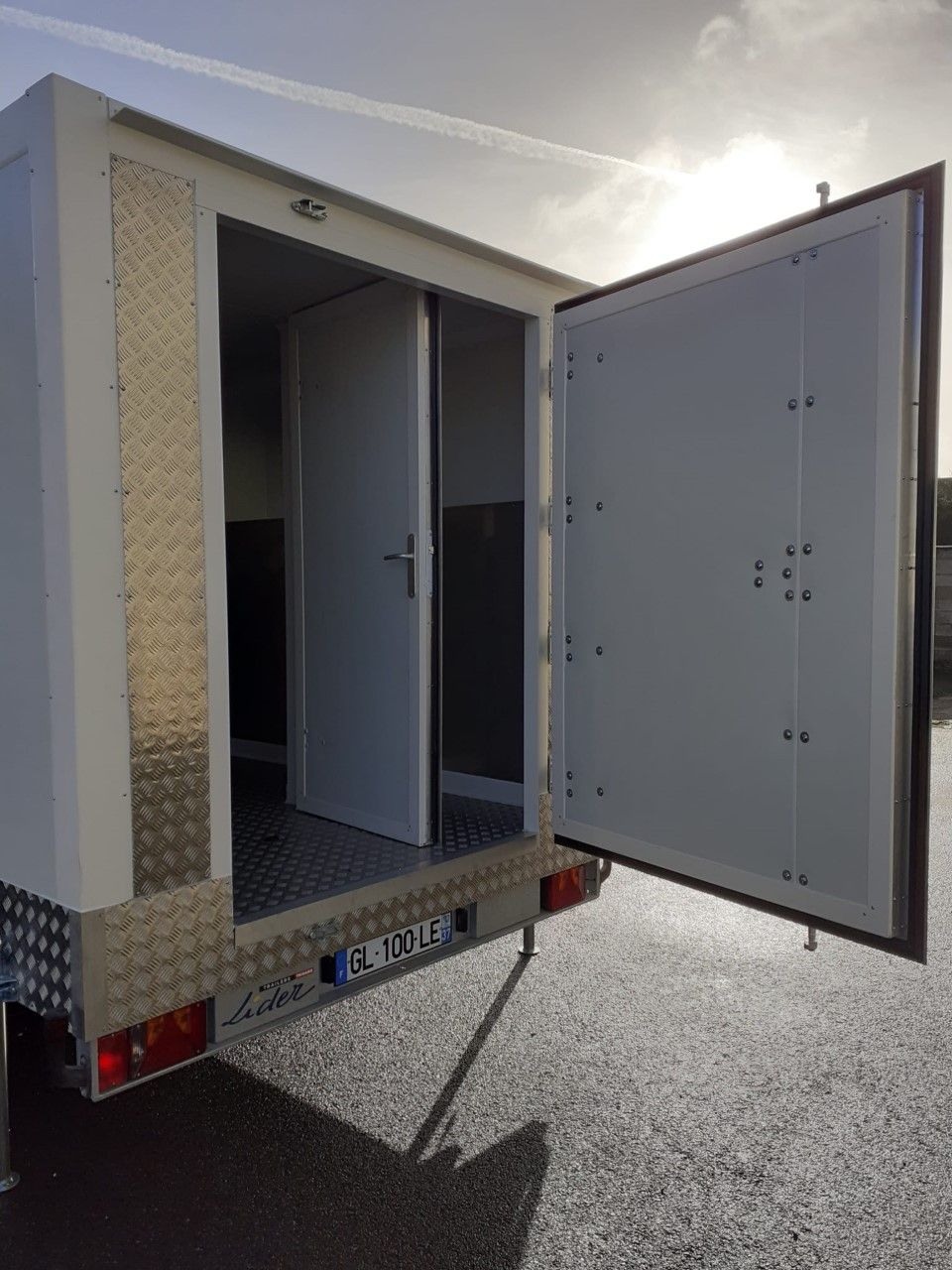 Remorque frigorifique double essieu 3000kg - RAPHA 23 - Dimensions intérieures 4m90 x 1m90 x 1m90_6